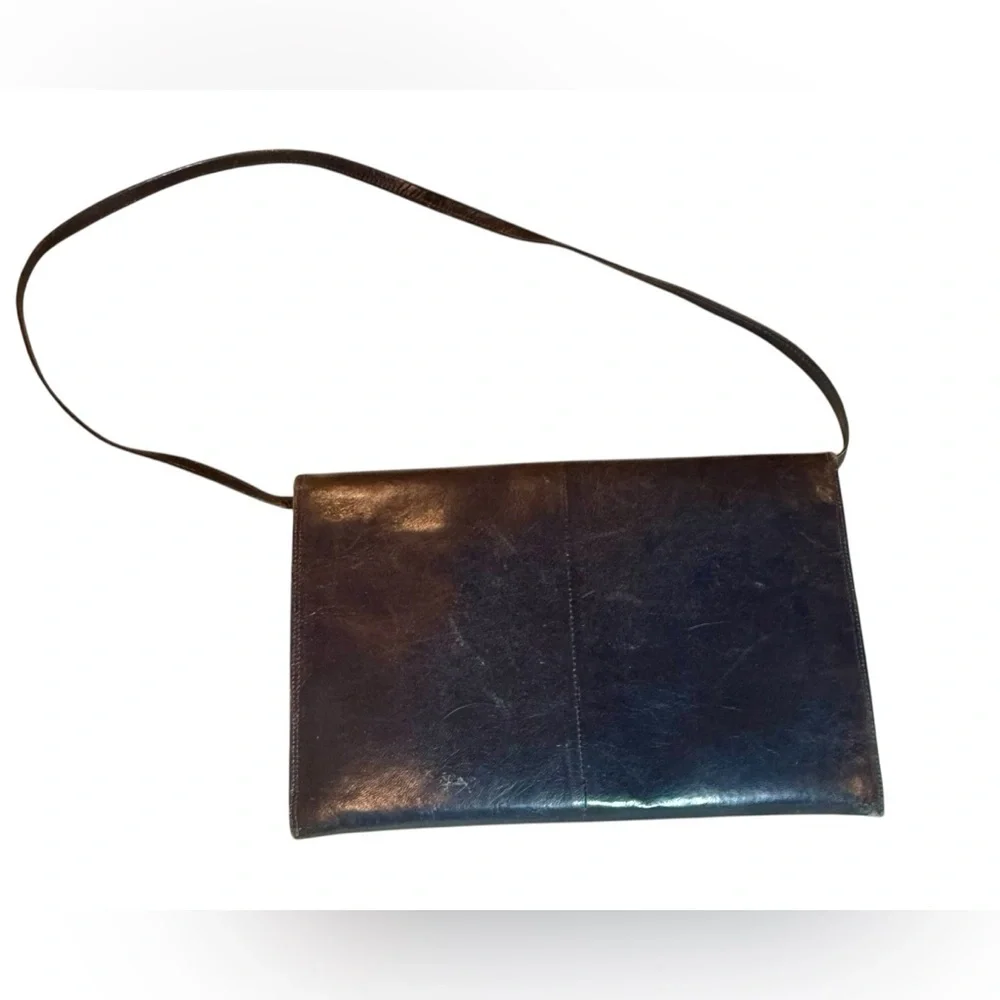 Vtg. Caressa made in Spain Black Leather Crossbody Bag with shoulder strap